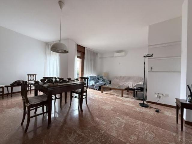 Trilocale in vendita a Rovigo