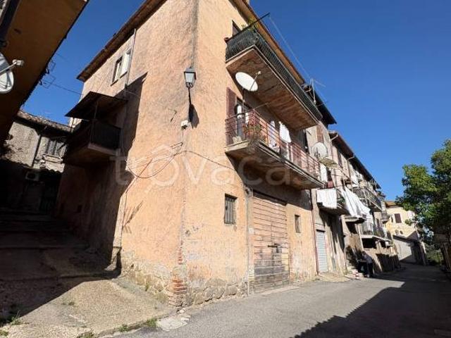 Trilocale in vendita a Sacrofano via 11 Febbraio