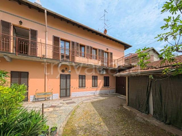 Trilocale in vendita a Samarate via 20 Settembre, 13