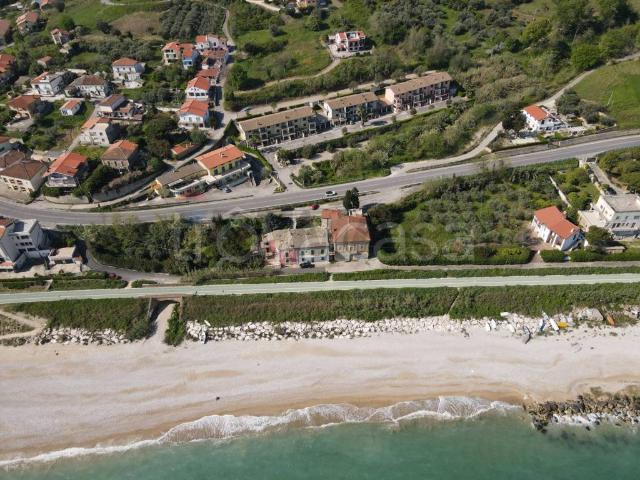 Trilocale in vendita a San Vito Chietino via Adriatica Nord, 75