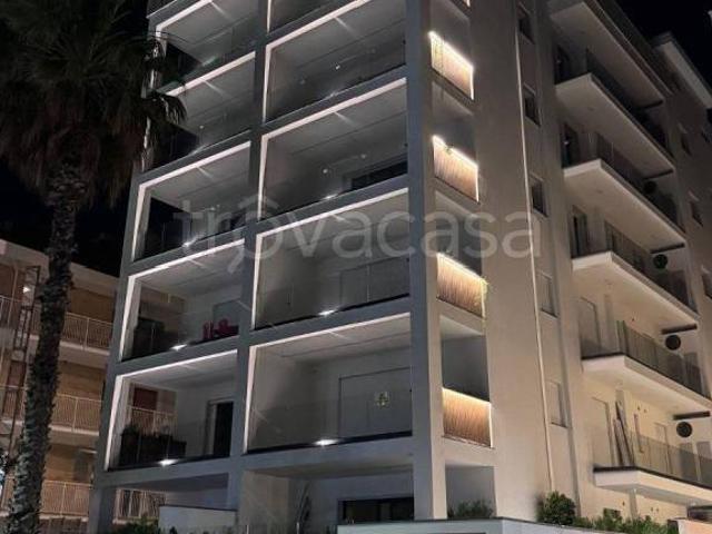 Trilocale in vendita a San Benedetto del Tronto viale Rinascimento, 103, Porto D'ascoli