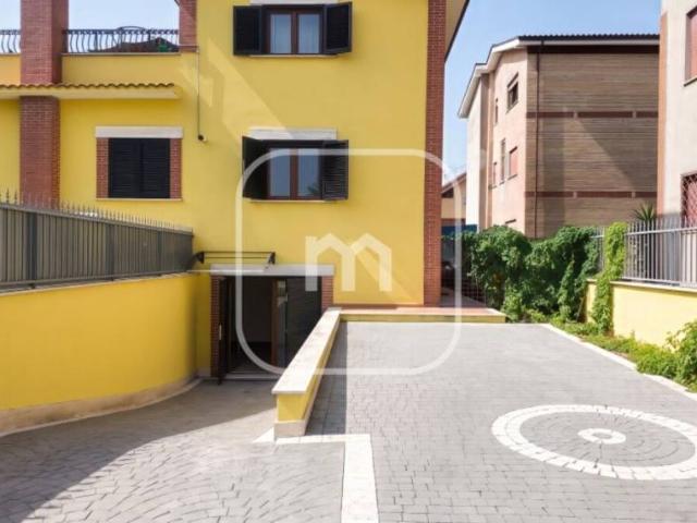 Trilocale in vendita a San Cesareo via Nazario Sauro, 21
