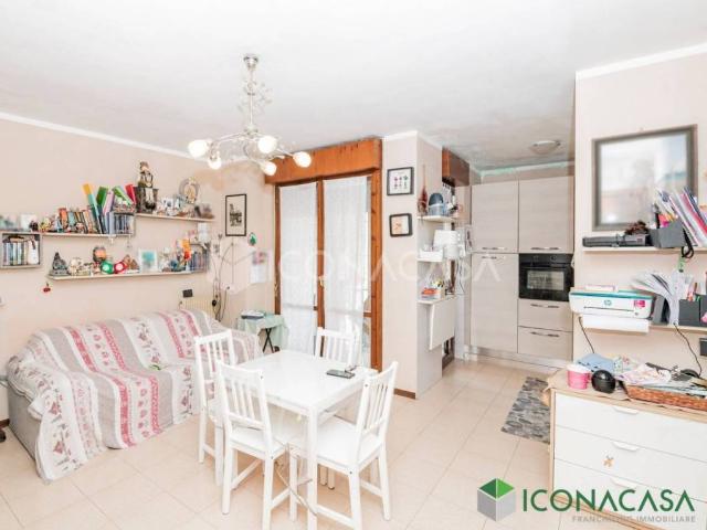 Trilocale in vendita a San Donato Milanese via Don Luigi Milani