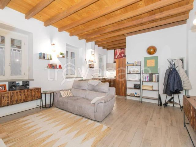 Trilocale in vendita a San Donato Milanese via Luigi Calabresi