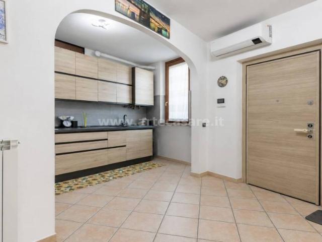 Trilocale in vendita a San Giorgio su Legnano via Abate Raimondi, 2