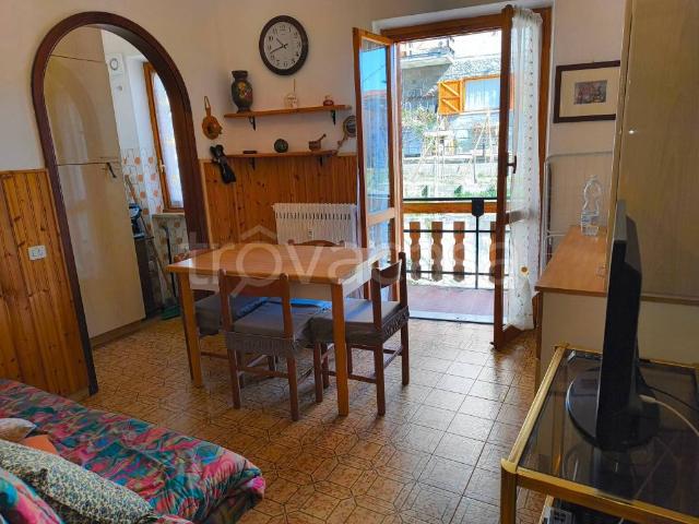 Trilocale in vendita a San Giacomo, Roburent