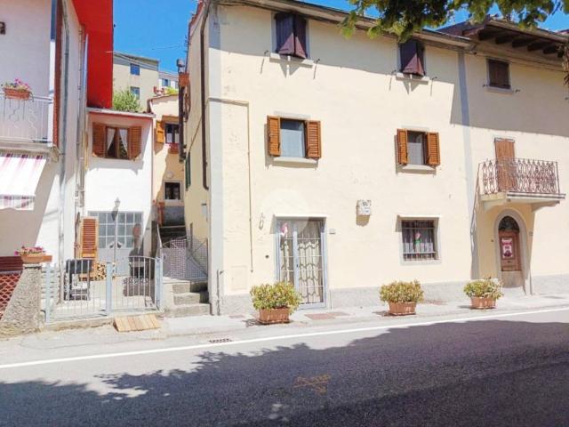 Trilocale in vendita a Prataccio, San Marcello Piteglio