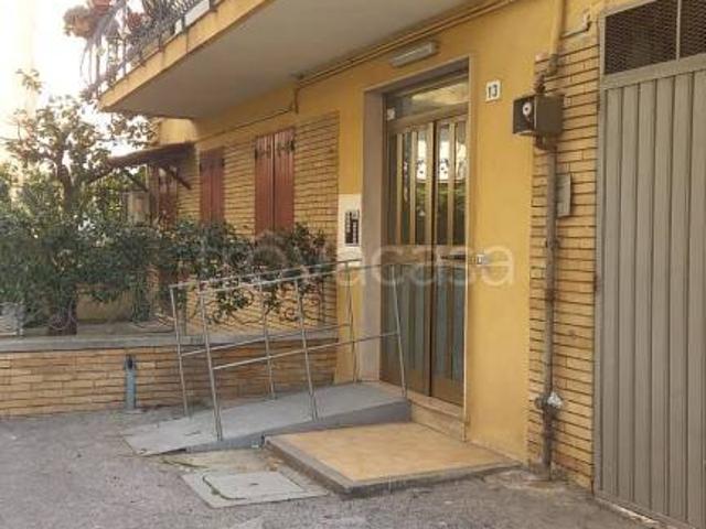 Trilocale in vendita a San Nicola la Strada via Vittorio Alfieri, 13