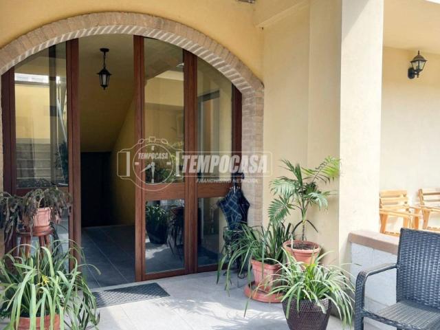 Trilocale in vendita a Sangano via Trana 5