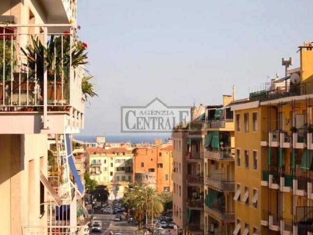 Trilocale in vendita a Sanremo, Borgo