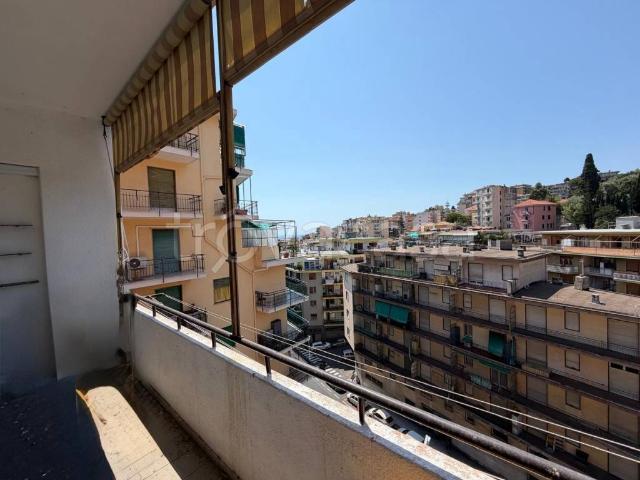 Trilocale in vendita a Sanremo, Borgo