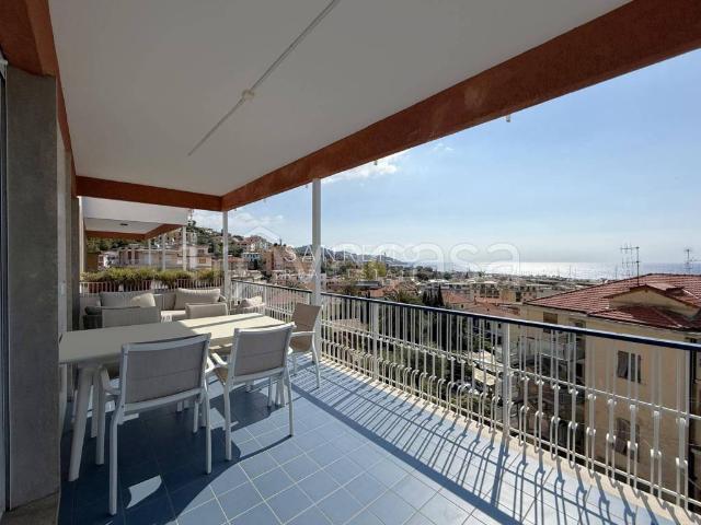 Trilocale in vendita a Sanremo, Ospedale