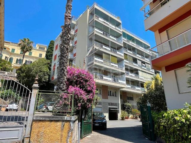 Trilocale in vendita a Sanremo via Magnolie, 4, San Martino Villetta