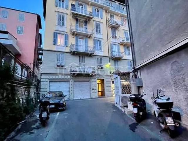 Trilocale in vendita a Sanremo via Zeffiro Massa, 38, Ospedale