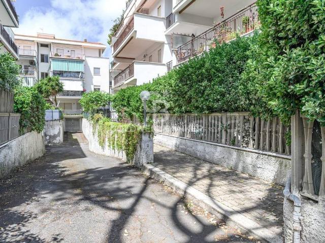 Trilocale in vendita a Santa Marinella via Castelsecco, 1