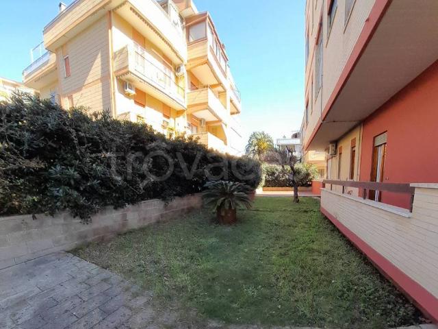 Trilocale in vendita a Santa Marinella via Giulio Cesare, 32