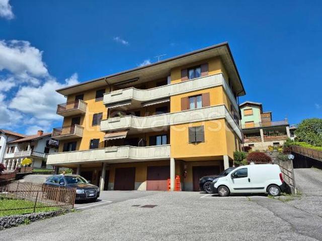 Trilocale in vendita a Sant'Omobono Terme viale Vittorio Veneto