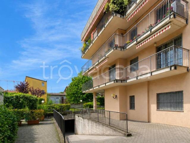 Trilocale in vendita a Saronno via Roma, 85
