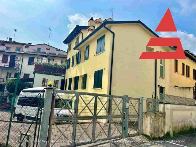 Trilocale in vendita a Schio via 29 aprile, 23