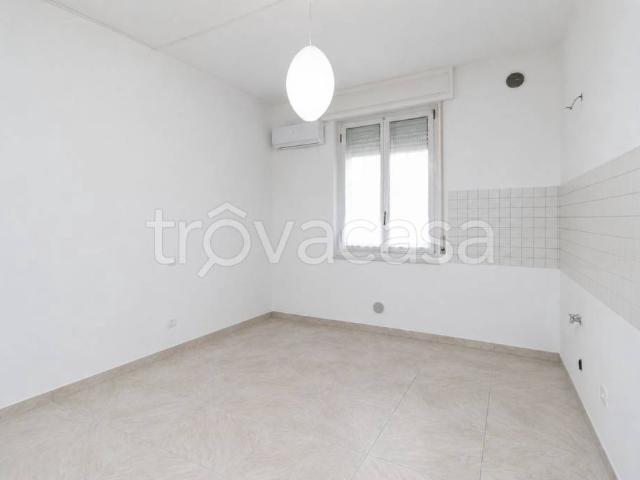 Trilocale in vendita a Senago piazza Giovanni xxiii, 61