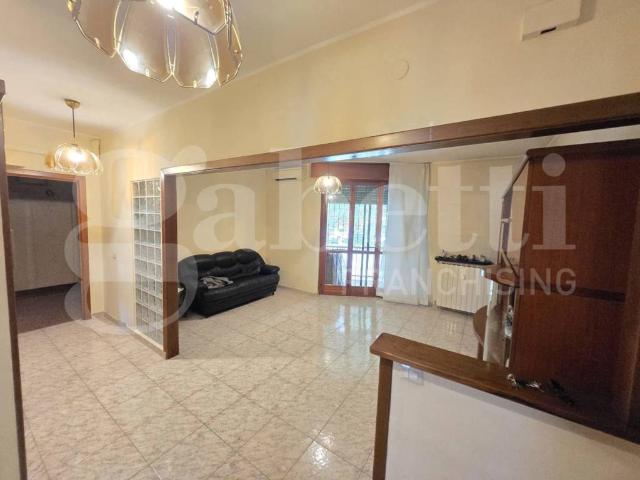 Trilocale in vendita a Sesto San Giovanni via forlì, 12