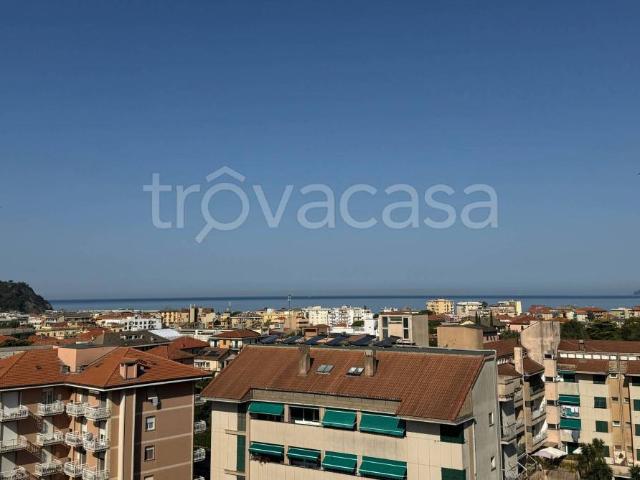 Trilocale in vendita a Sestri Levante via Liguria, 30