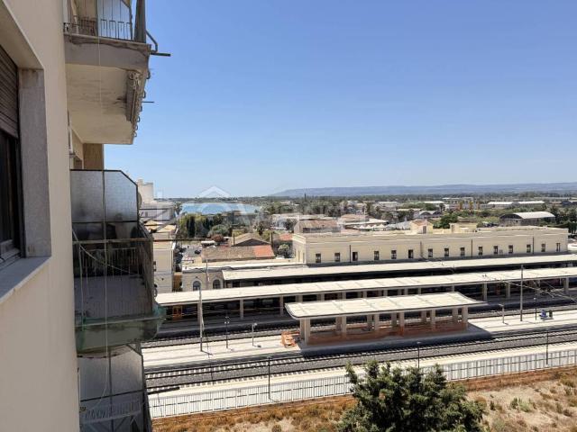 Trilocale in vendita a Siracusa piazza adda, Gelone Cadorna