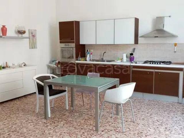 Trilocale in vendita a Siracusa, Umberto Ermocrate