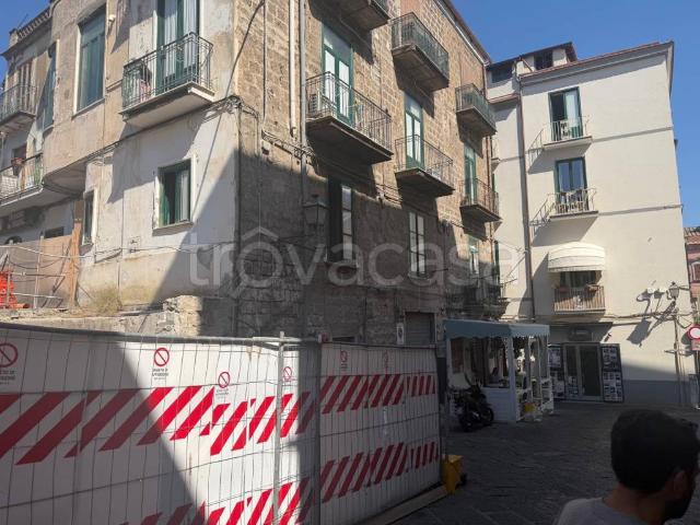 Trilocale in vendita a Sorrento piazza Andrea Veniero