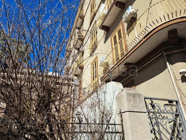 Trilocale in vendita a Taranto via Regina Elena, 20, Borgo