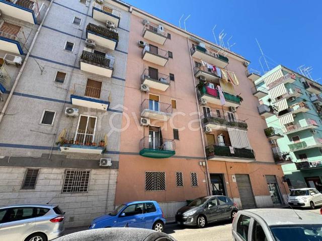 Trilocale in vendita a Taranto via Siracusa, 22, Tre Carrare
