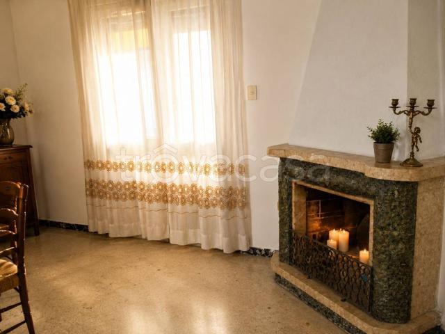 Trilocale in vendita a Terni, Centro città