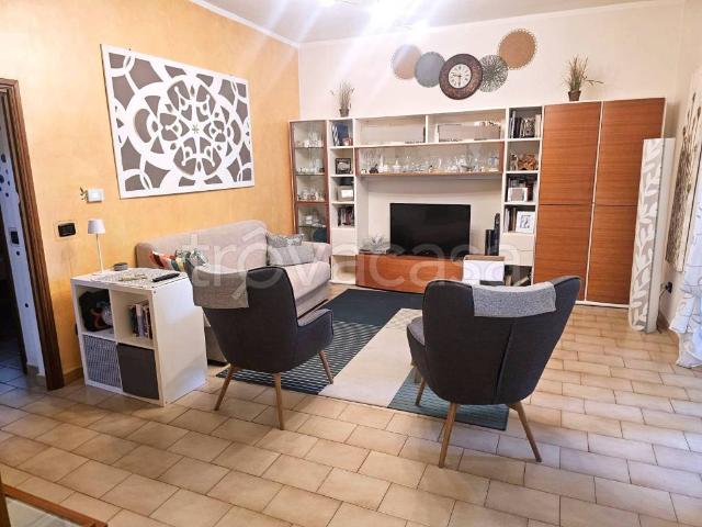 Trilocale in vendita a Terni via Eugenio Chiesa, Centro città
