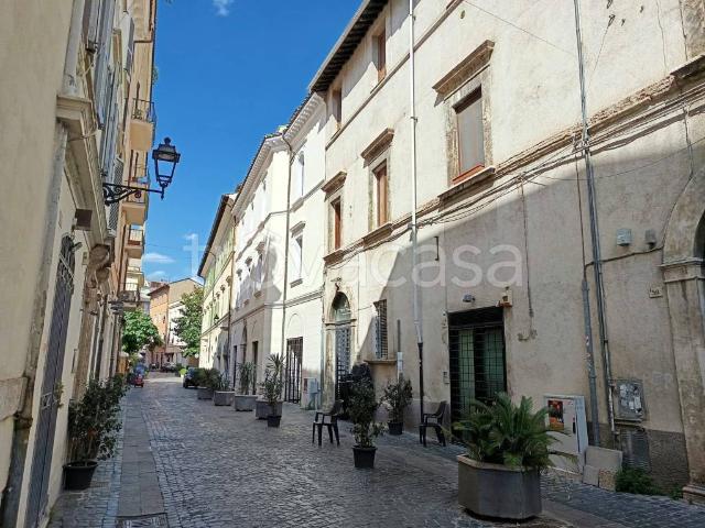 Trilocale in vendita a Terni via Federico Fratini, Centro Storico