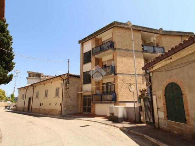 Trilocale in vendita a Teramo