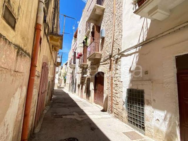 Trilocale in vendita a Terlizzi via Martiri di Belfiore