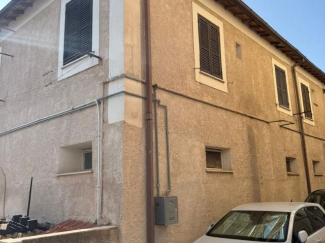 Trilocale in vendita a Terracina