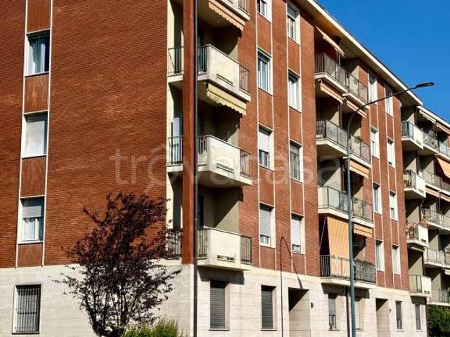 Trilocale in vendita a Torino via Gottardo, 267, Regio Parco