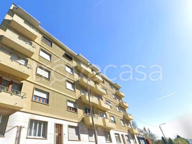 Trilocale in vendita a Torino via Giovanni Servais 90, Parella