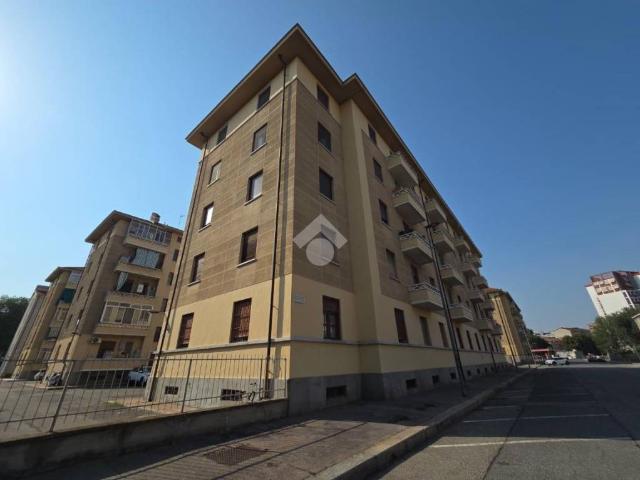 Trilocale in vendita a Torino via Frattini, 12, Mirafiori Nord
