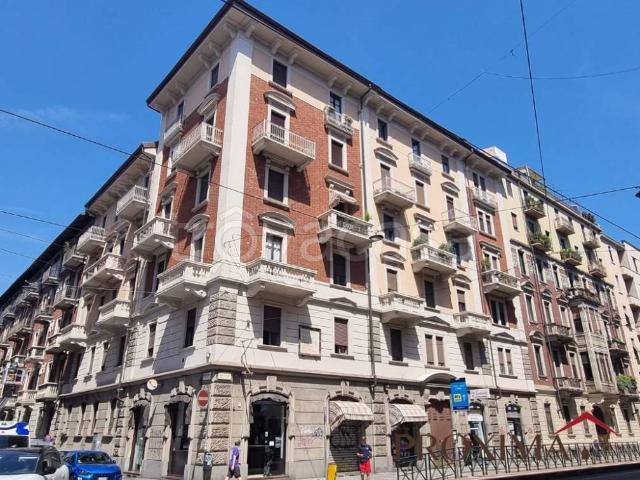 Trilocale in vendita a Torino via Luigi Cibrario, 68, San Donato