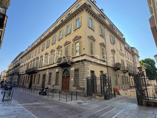 Trilocale in vendita a Torino, Via Roma