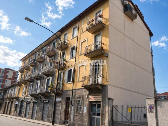 Trilocale in vendita a Torino via Verolengo 135, Lucento