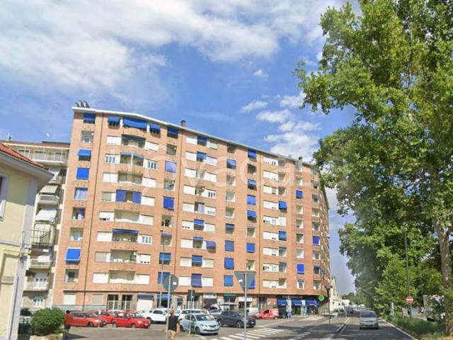 Trilocale in vendita a Torino corso Grosseto, 66, Borgo Vittoria