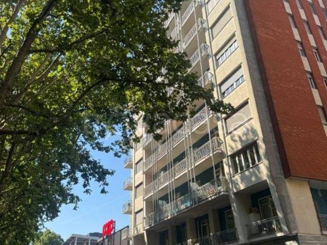 Trilocale in vendita a Torino corso Novara, 102, Aurora