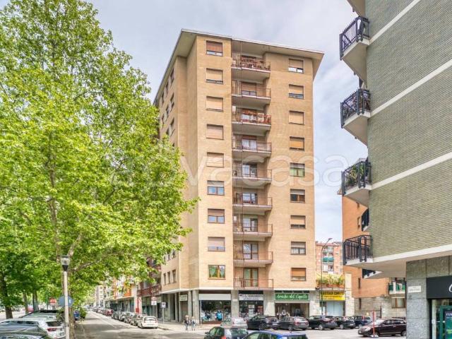 Trilocale in vendita a Torino corso Siracusa, Santa Rita