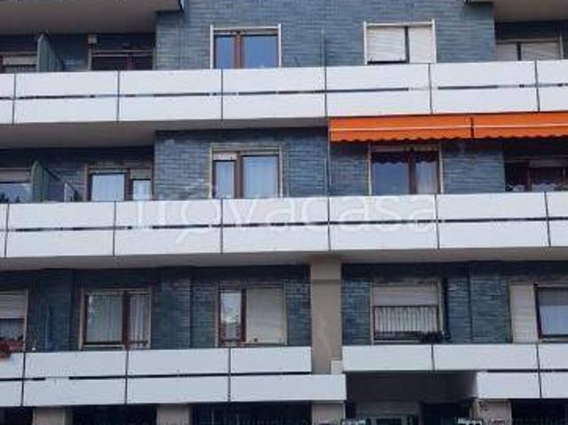Quadrilocale in vendita a Torino, Pozzo Strada