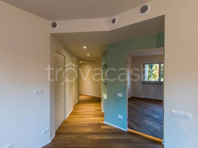 Trilocale in vendita a Torino, Sassi