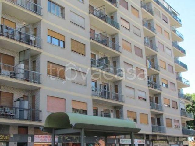 Trilocale in vendita a Torino strada Lanzo, 181, Barriera di Lanzo