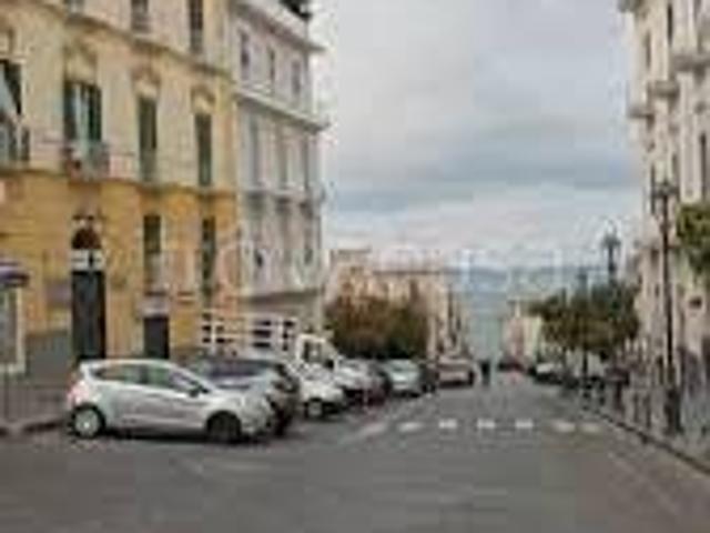 Trilocale in vendita a Torre del Greco via Comizi